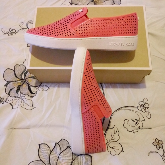 Michael Kors Olivia Slip On Sneakers - Picture 11 of 16